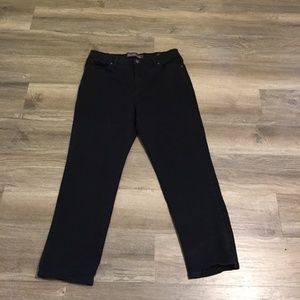 Gloria Vanderbilt Amanda Black Jeans Sz. 10 P